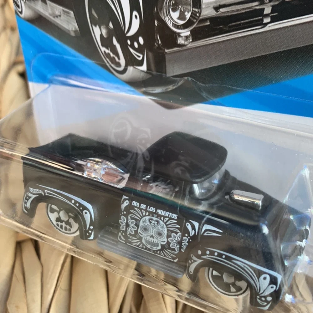 Custom 56 Ford Truck 1956 Pick Up Day of Dead Hot Wheels DIA DE LOS MUERTOS 2025